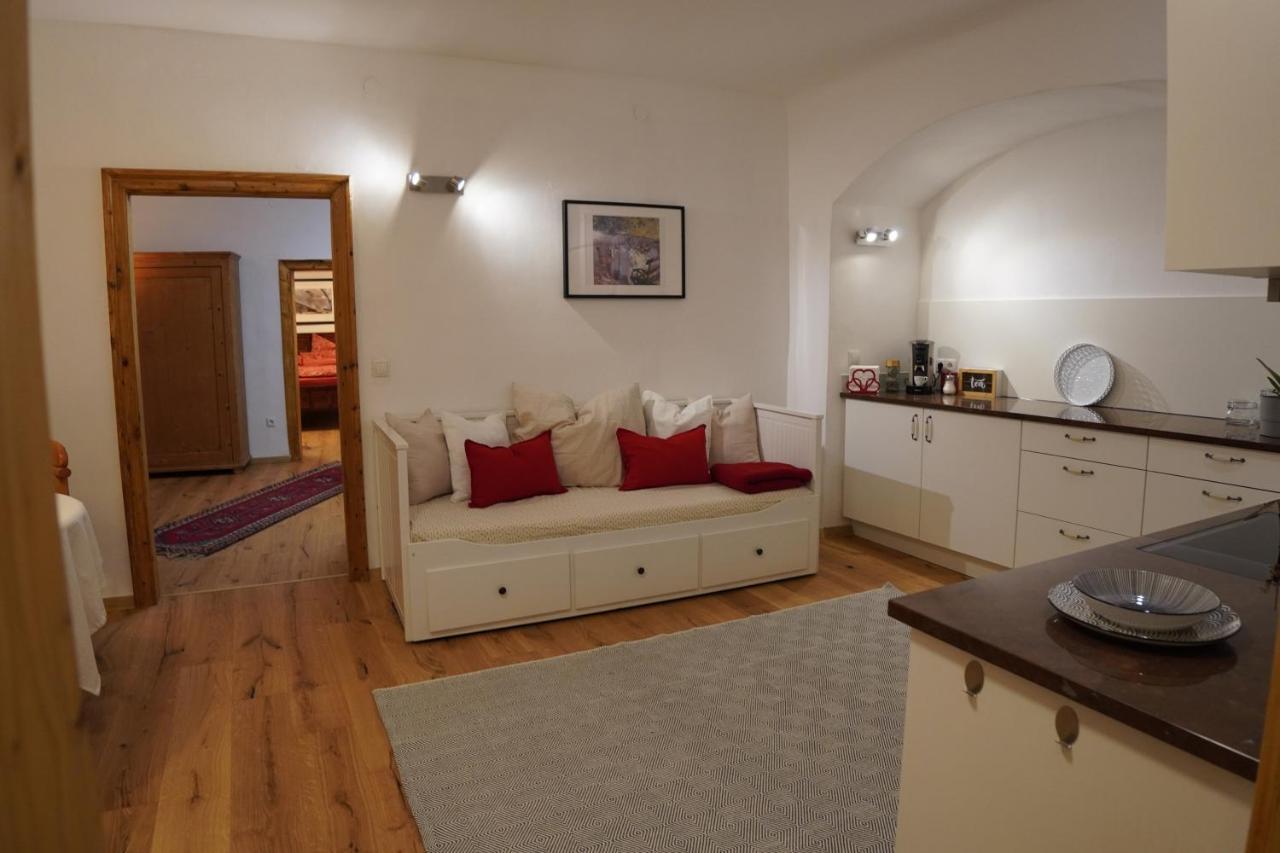 Altstadt Apartment Am Schergentor Hall in Tirol Exterior foto