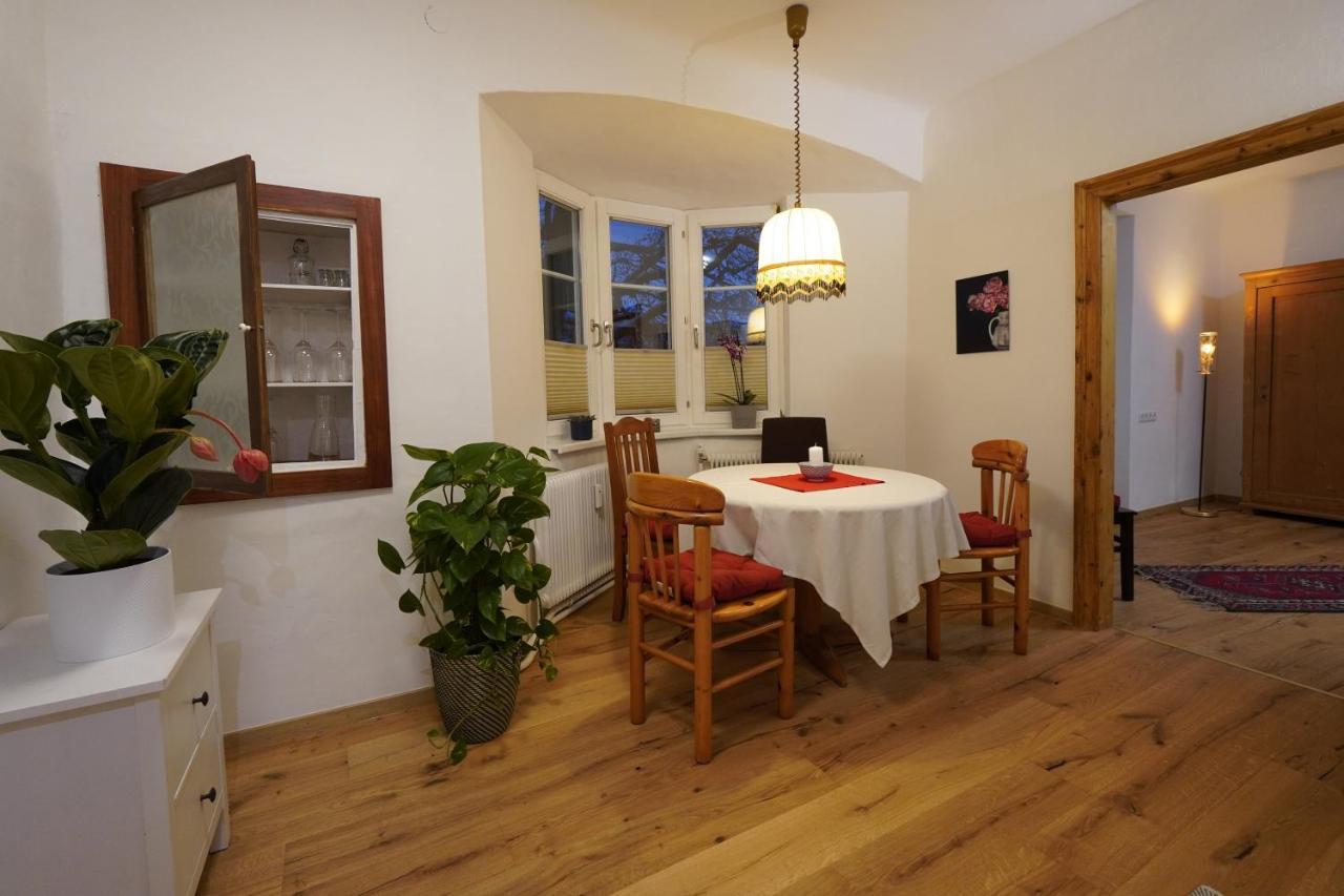 Altstadt Apartment Am Schergentor Hall in Tirol Exterior foto